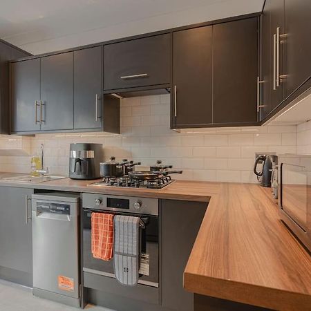 런던 Putney Haven 3Bd 2 Bath Sleeps 8 아파트 외부 사진